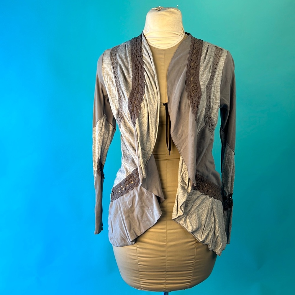 Anthropology- Tiny brand over shirt gray patchwork lace boho fabulous sz P